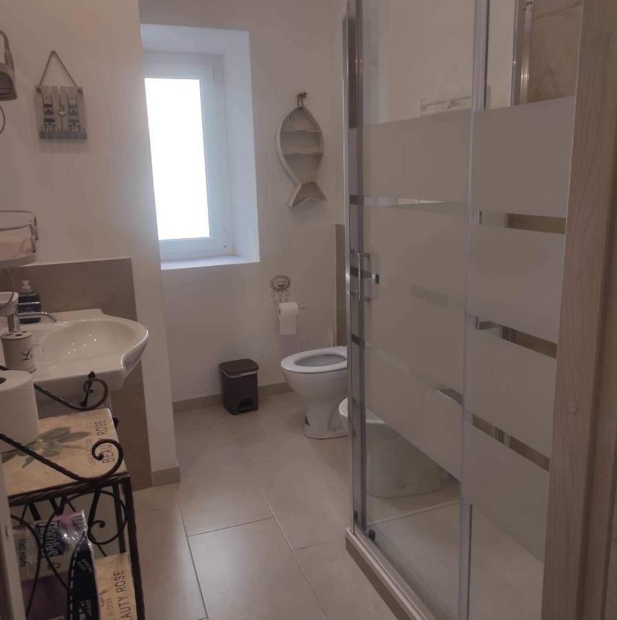 הוילה ג'נובה La Corte Di Paola 1 E 2 מראה חיצוני תמונה
